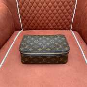 Uubags Louis Vuitton M43689 Packing Cube MM Bag Monogram Canvas Exterior 24x8x17cm - 1