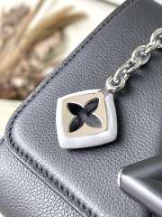 Uubags Louis Vuitton M14636 Twist PM Slim Bag In Black 19x15x7cm - 3