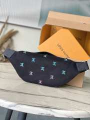 Uubags Louis Vuitton M13961 Rush Fanny Pack Blue With Gradient Effect 30x15x8cm - 4