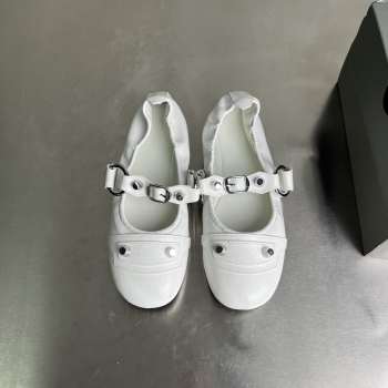 Uubags Balenciaga City Ballerina in white Arena lambskin