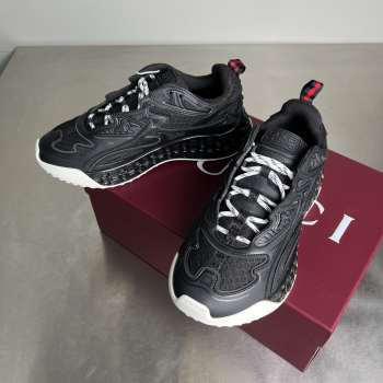 Uubags Gucci cub3d sneaker in black 
