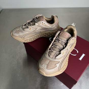 Uubags Gucci cub3d sneaker in light brown
