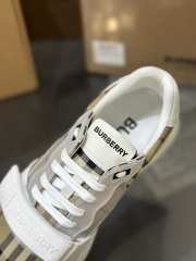 Uubags Burberry Checked Lace-Up Sneakers In White - 3