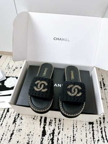 Uubags Chanel flat in black 