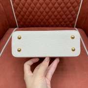 Uubags Louis Vuitton M25339 Capucines mini bag quartz white/bleached blue/snow white 21x14x8cm - 2