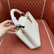 Uubags Louis Vuitton M12936 Capucines BB bag quartz white/bleached blue/snow white - 4