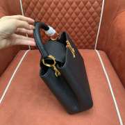 Uubags Louis Vuitton M12936 Capucines BB bag in black 27x17x9cm - 3