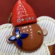 Uubags Louis Vuitton M02212 Vivienne Xmas Keychains and Bag Accessorie White - 4
