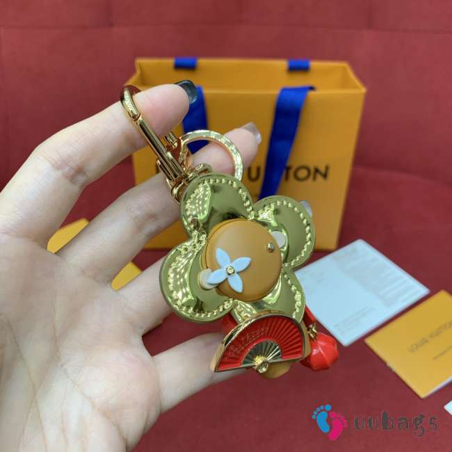 Uubags Louis Vuitton M02428 Vivienne Bag Charm Red and gold  - 1