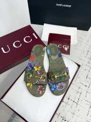 Uubags Gucci slide sandal with Horsebit green and multicolor canvas with floral print - 1