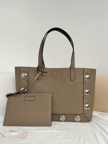 Uubags Valentino Garavani Nellcôte shopping bag in grey 40x30x13cm
