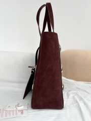 Uubags Valentino Garavani Nellcôte Small embellished suede shopping bag in burgundy 40x30x13cm - 6