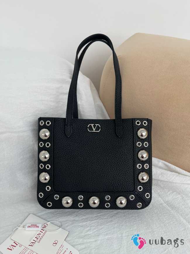 Uubags Valentino Small Garavani Nellcôte shopping bag black 21x16x5cm - 1
