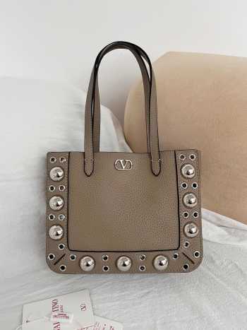 Uubags Valentino Small Garavani Nellcôte shopping bag grey 21x16x5cm