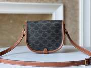 Uubags Celine medium Folco bag in Triomphe canvas and calfskin 18.5x17x7cm - 3