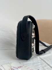 Uubags Valentino Garavani Nellcôte Shoulder Bag In Black Grainy Calfskin 23x16x6cm - 6