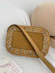 Uubags Valentino Garavani Nellcôte Shoulder Bag In Tan Suede 23x16x6cm - 6
