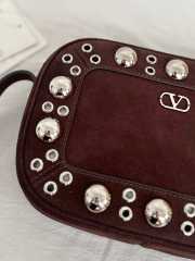 Uubags Valentino Garavani Nellcôte Shoulder Bag In Dark Chocolate Suede 23x16x6cm - 6