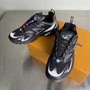 Uubags Louis Vuitton Men's Runner Tatic Sneakers 06 - 1