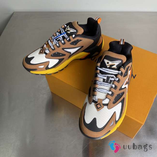Uubags Louis Vuitton Men's Runner Tatic Sneakers 09 - 1