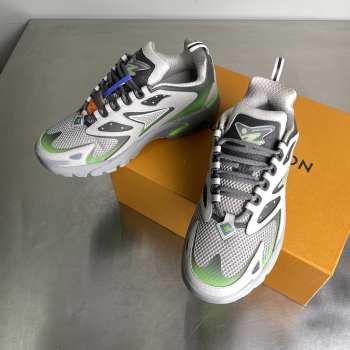 Uubags Louis Vuitton Men's Runner Tatic Sneakers 15