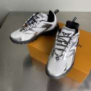 Uubags Louis Vuitton Men's Runner Tatic Sneakers 16 - 1