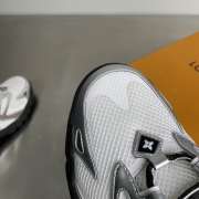 Uubags Louis Vuitton Men's Runner Tatic Sneakers 16 - 3