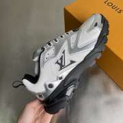 Uubags Louis Vuitton Men's Runner Tatic Sneakers 16 - 2