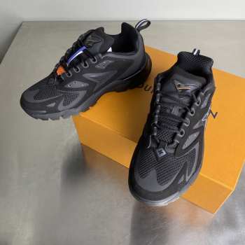 Uubags Louis Vuitton Men's Runner Tatic Sneakers 17