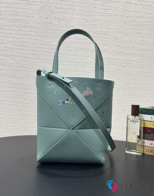 Uubags Loewe Suna Fujita x Loewe Squid Mini Puzzle Fold Leather Tote Bag In Blue 20x16.5x9.5cm - 1