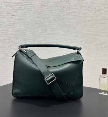 Uubags Loewe large Puzzle Edge bag in evergreen classic calfskin 32.5x14.5x23.5cm