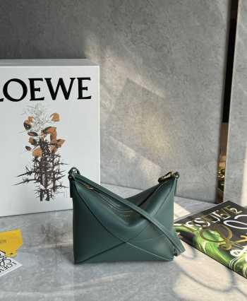 Uubags Loewe Puzzle Fold pouch in green shiny nappa calfskin 23x6.5x15.5cm