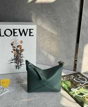 Uubags Loewe Puzzle Fold pouch in green shiny nappa calfskin 23x6.5x15.5cm - 4