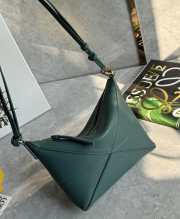 Uubags Loewe Puzzle Fold pouch in green shiny nappa calfskin 23x6.5x15.5cm - 2