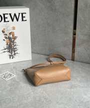 Uubags Loewe Puzzle Fold pouch in brown shiny nappa calfskin 23x6.5x15.5cm - 4