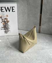 Uubags Loewe Puzzle Fold pouch in clay Green shiny nappa calfskin 23x6.5x15.5cm - 3