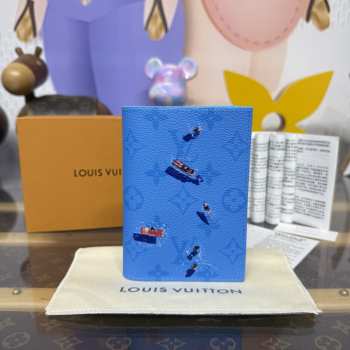 Uubags Louis Vuitton M14876 Passport Wallet In Pool Blue 10x14x2.5cm