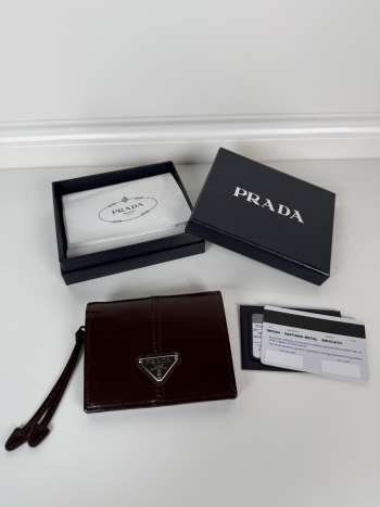 Uubags Prada small leather wallet in dark brown 8.5x10cm