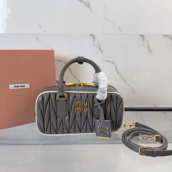 Uubags Miu Miu Arcadie matelassé nappa leather bag in grey 22x10.5x7.5cm