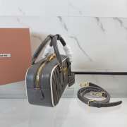 Uubags Miu Miu Arcadie matelassé nappa leather bag in grey 22x10.5x7.5cm - 4