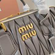 Uubags Miu Miu Arcadie matelassé nappa leather bag in grey 22x10.5x7.5cm - 2
