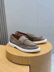 Uubags Versace Men's Giuliano Suede Loafers In Light Brown - 3