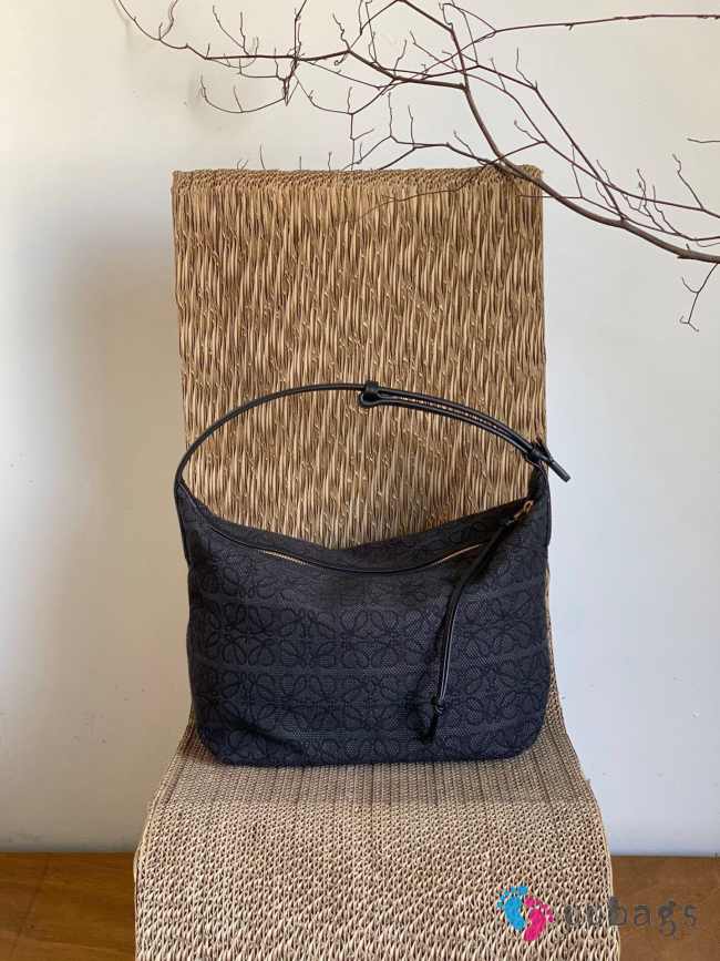 Uubags Loewe Medium Jacquard Anagram Calfskin Cubi Bag In Black 27x21x16.5cm - 1