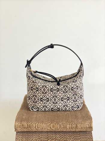 Uubags Loewe Medium Cubi Anagram Small Bag in Ecru & Black 27x21x16.5cm