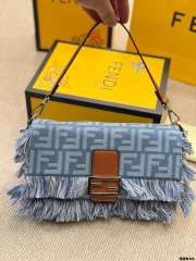 Uubags Baguette blue denim-effect FF jacquard bag 27x15x6cm - 2