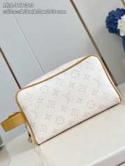 Uubags Louis Vuitton M14839 Locker Dopp Kit In White 23x13x12cm - 1