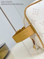 Uubags Louis Vuitton M14839 Locker Dopp Kit In White 23x13x12cm - 3