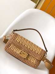 Uubags Fendi Sand and Brown Leather Interlaced Baguette Bag 27x6.5x15cm - 1