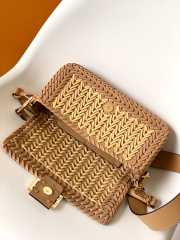 Uubags Fendi Sand and Brown Leather Interlaced Baguette Bag 27x6.5x15cm - 4