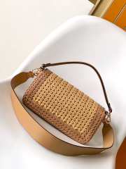 Uubags Fendi Sand and Brown Leather Interlaced Baguette Bag 27x6.5x15cm - 3